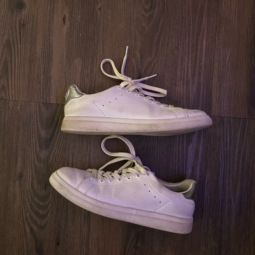 TORY BURCH WOMENS HOWELL COURT SNEAKER LEATHER TITANIUM WHITE SILVER SIZE 7